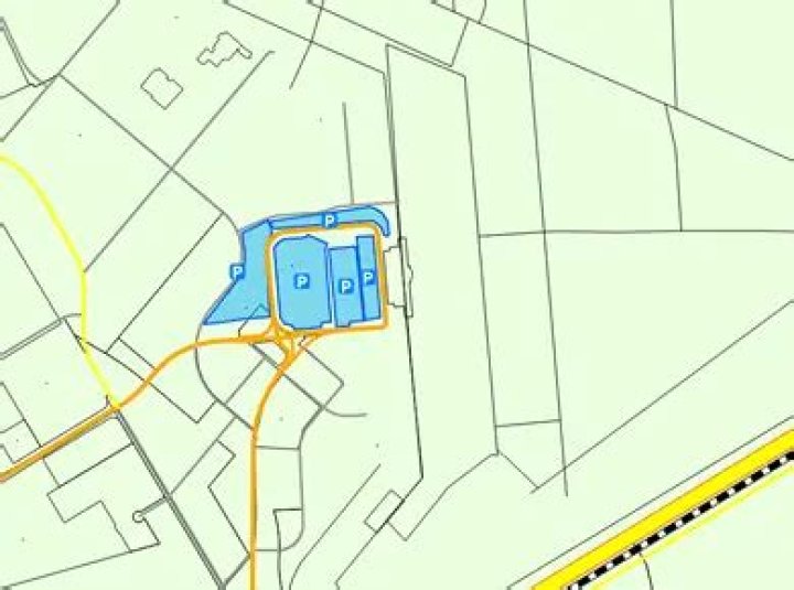 How much does parking cost at Midland airport?